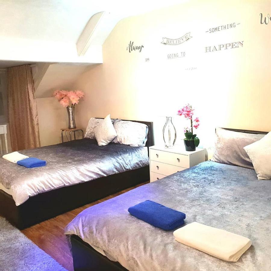ריל Gabriel Guesthouse מראה חיצוני תמונה