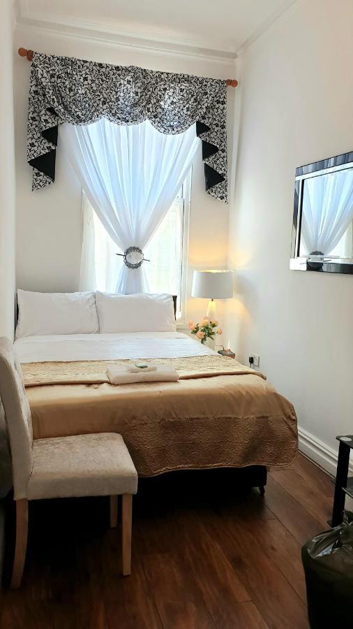 ריל Gabriel Guesthouse מראה חיצוני תמונה