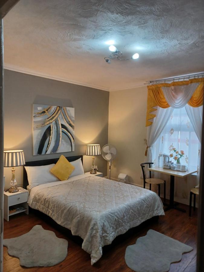 ריל Gabriel Guesthouse מראה חיצוני תמונה