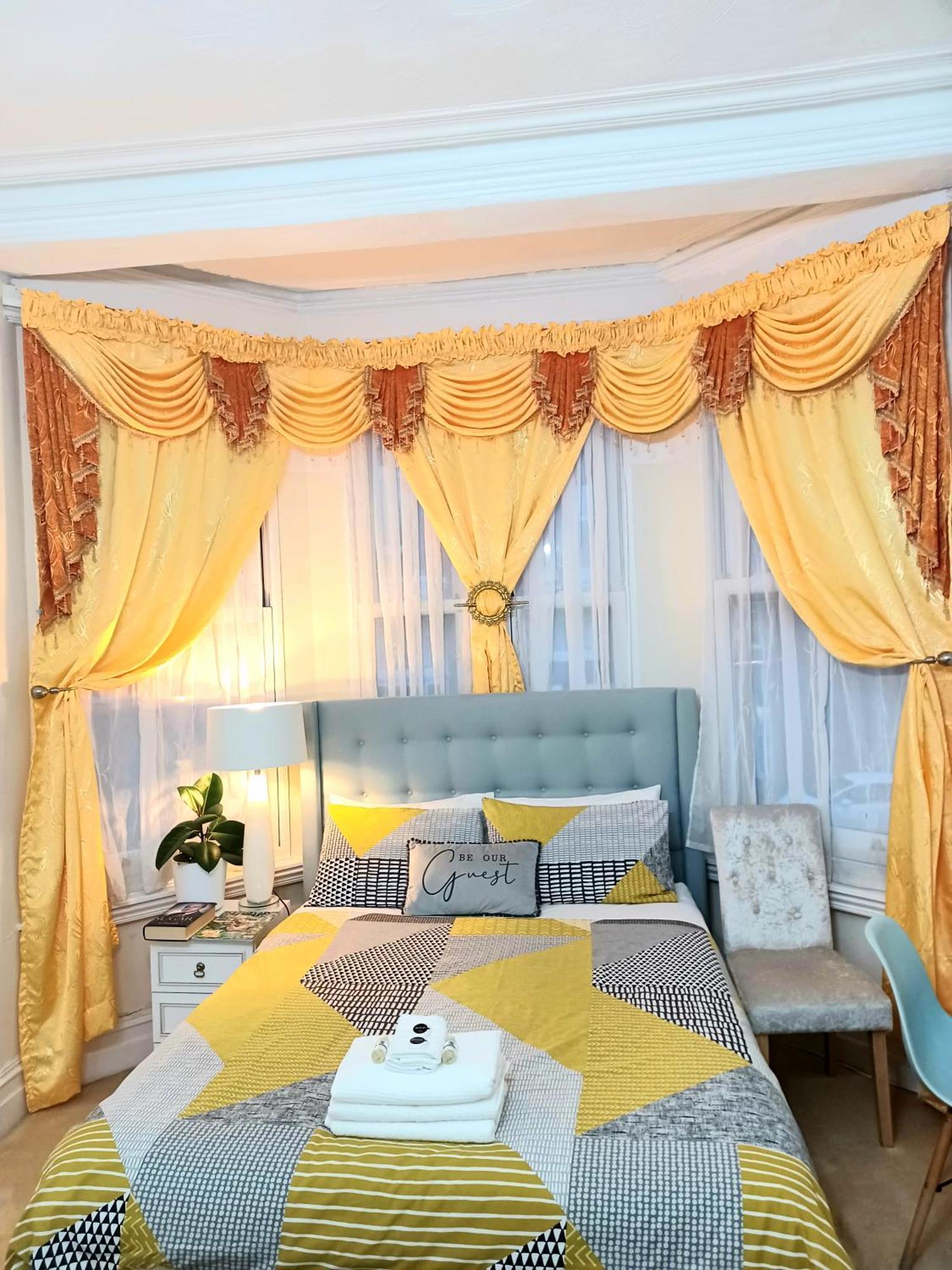 ריל Gabriel Guesthouse מראה חיצוני תמונה