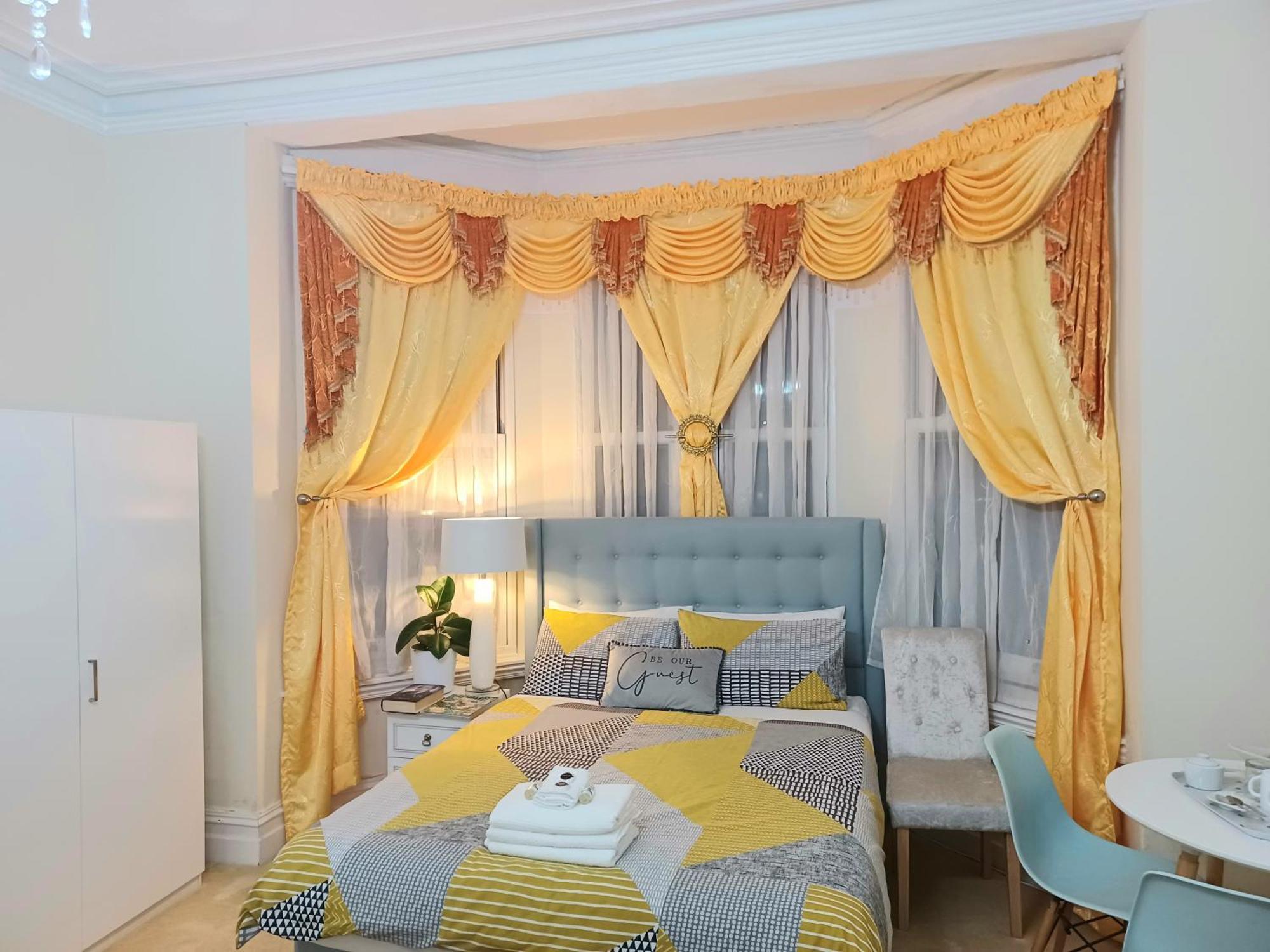ריל Gabriel Guesthouse מראה חיצוני תמונה
