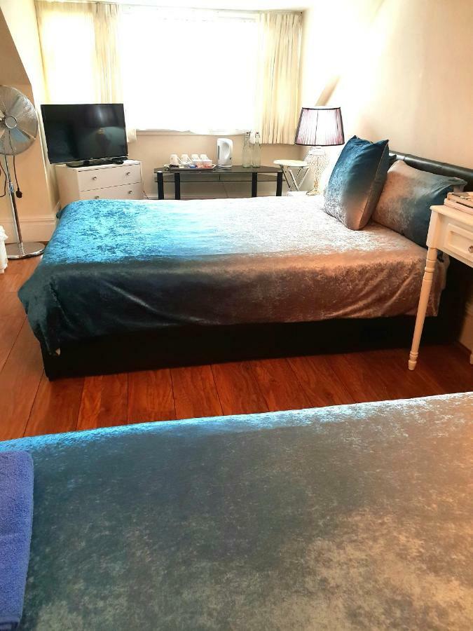 ריל Gabriel Guesthouse מראה חיצוני תמונה