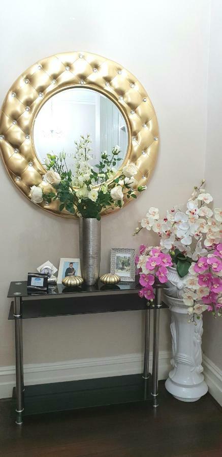 ריל Gabriel Guesthouse מראה חיצוני תמונה