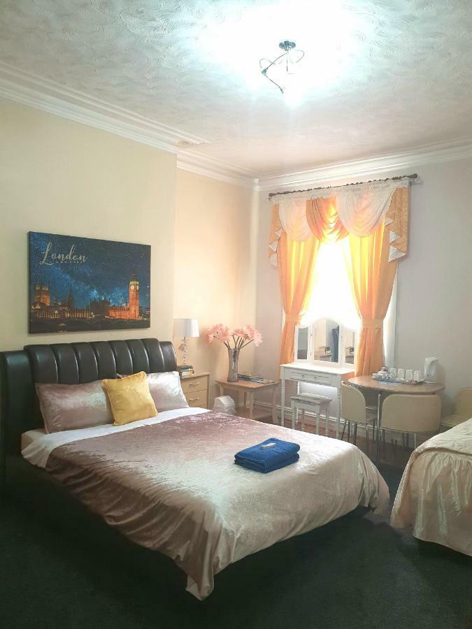 ריל Gabriel Guesthouse מראה חיצוני תמונה