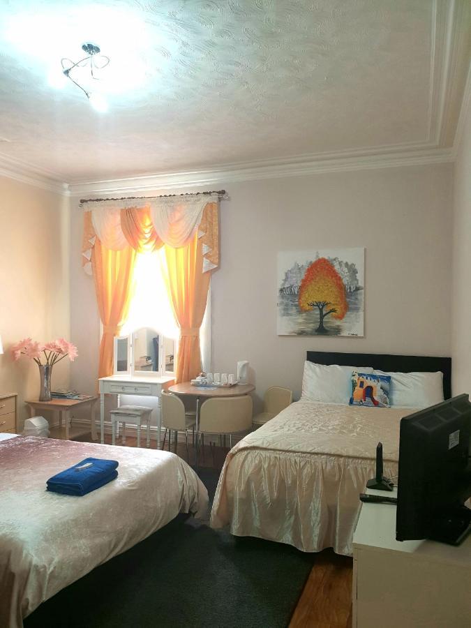 ריל Gabriel Guesthouse מראה חיצוני תמונה