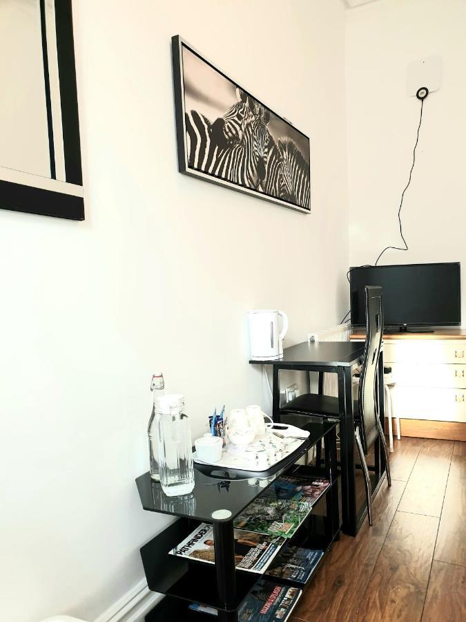 ריל Gabriel Guesthouse מראה חיצוני תמונה